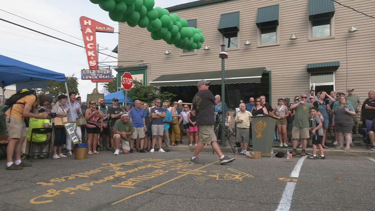 New record set at 54th annual Dainty Contest in Louisville's Schnitzelburg neighborhood